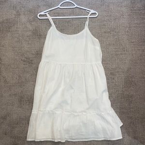 White summer dress. Worn once. Size medium. Perfect condition.